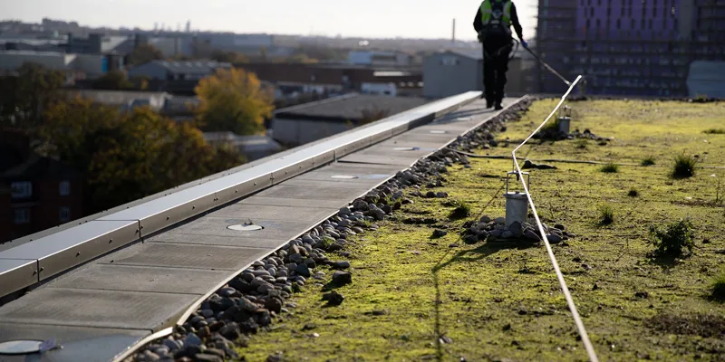 Ramp Fall Protection System Kee Access® Ramps - ADA Compliant Ramp & Railing System - Kee Safety