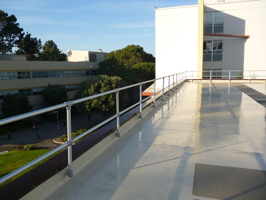 Parapet Article