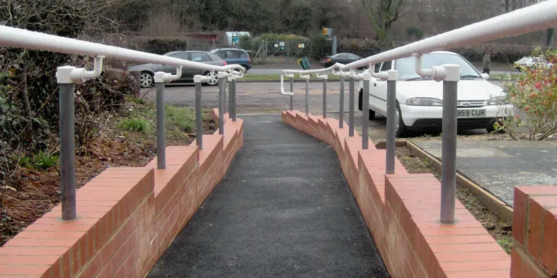 Kee Access® Ramps - ADA Compliant Ramp & Railing System - Kee Safety