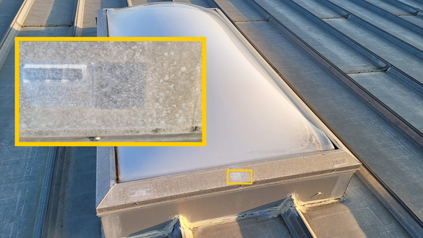 Sklight Screen Warning Label