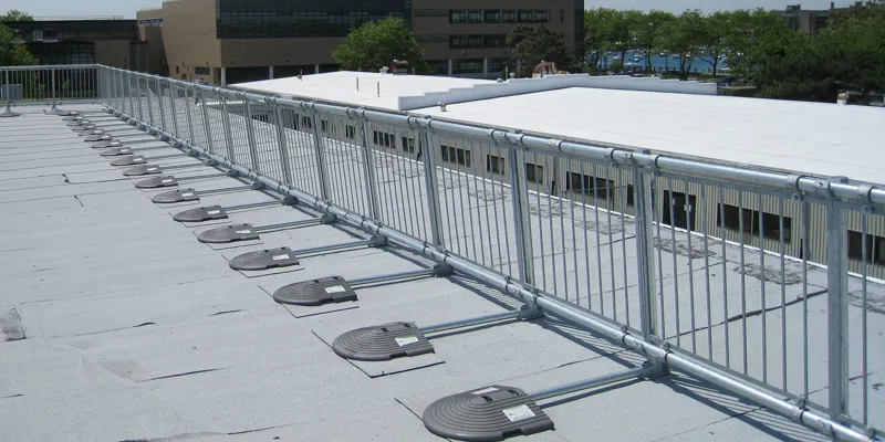 Rooftop Guardrail, Roof Guardrail for Roof Edge Protection - Kee Safety