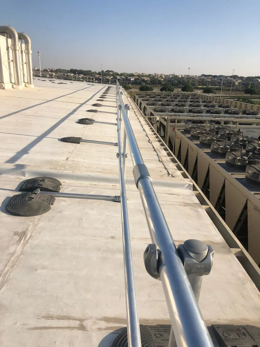 Uline Osha Railing Rooftop 5 Ways to Determine If Your Rooftop is OSHA Compliant - Kee Safety