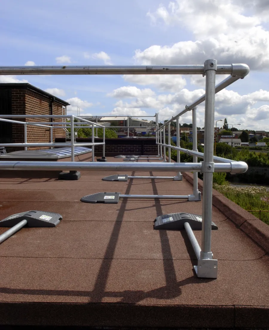 Active vs Passive Fall Protection Systems - Kee Safety