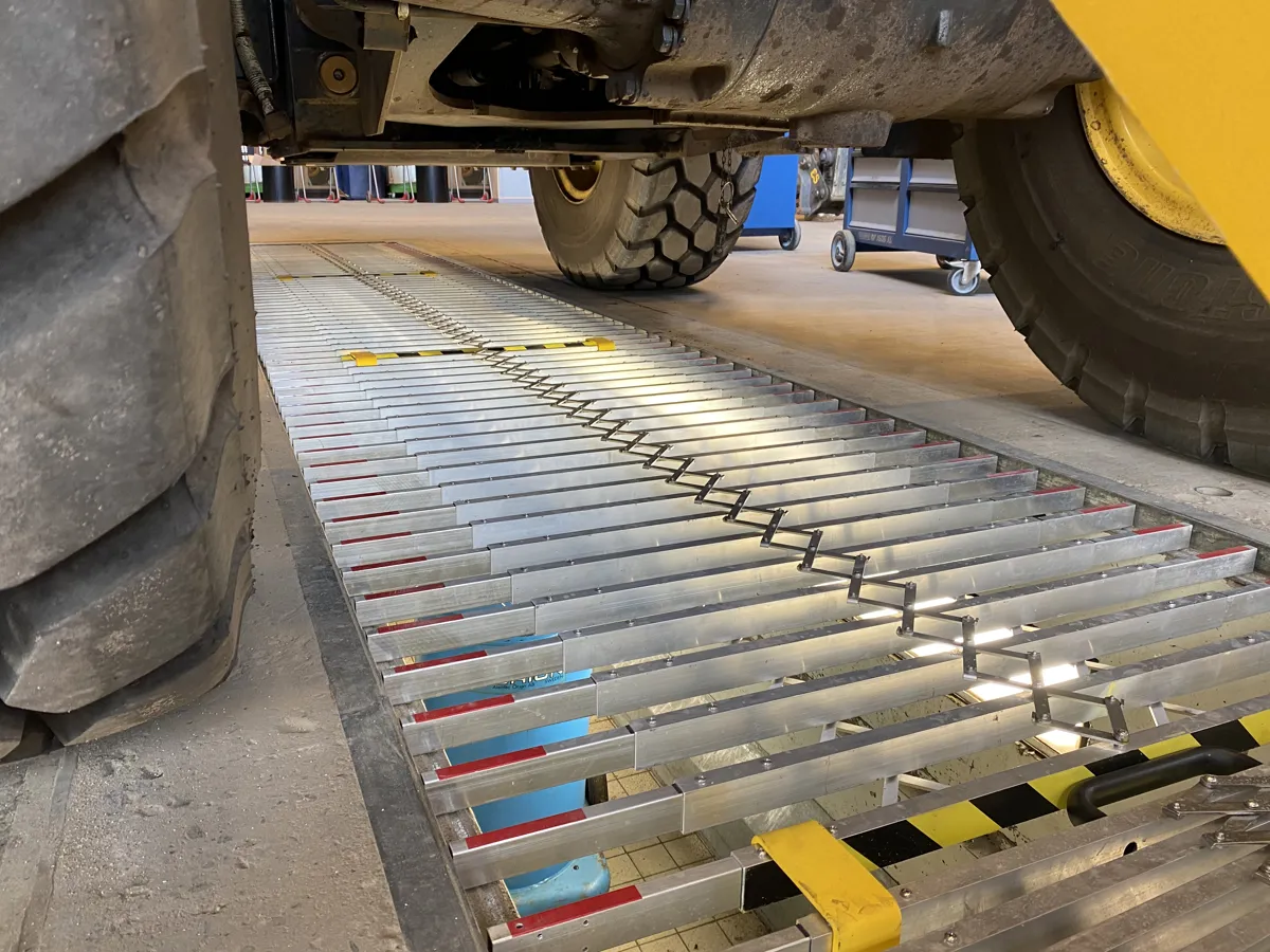 PitProtect® Maintenance Pit Cover for Fall Protection - Kee Safety