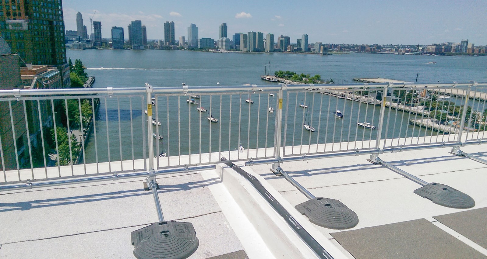 Kee Guard Free Standing Roof Edge Protection